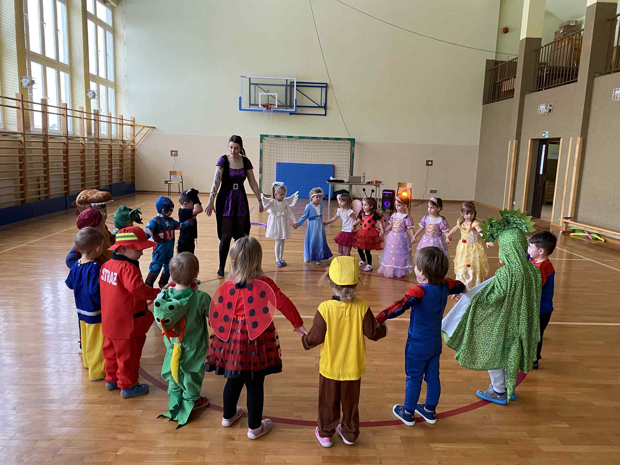 Bal karnawałowy w przedszkolu