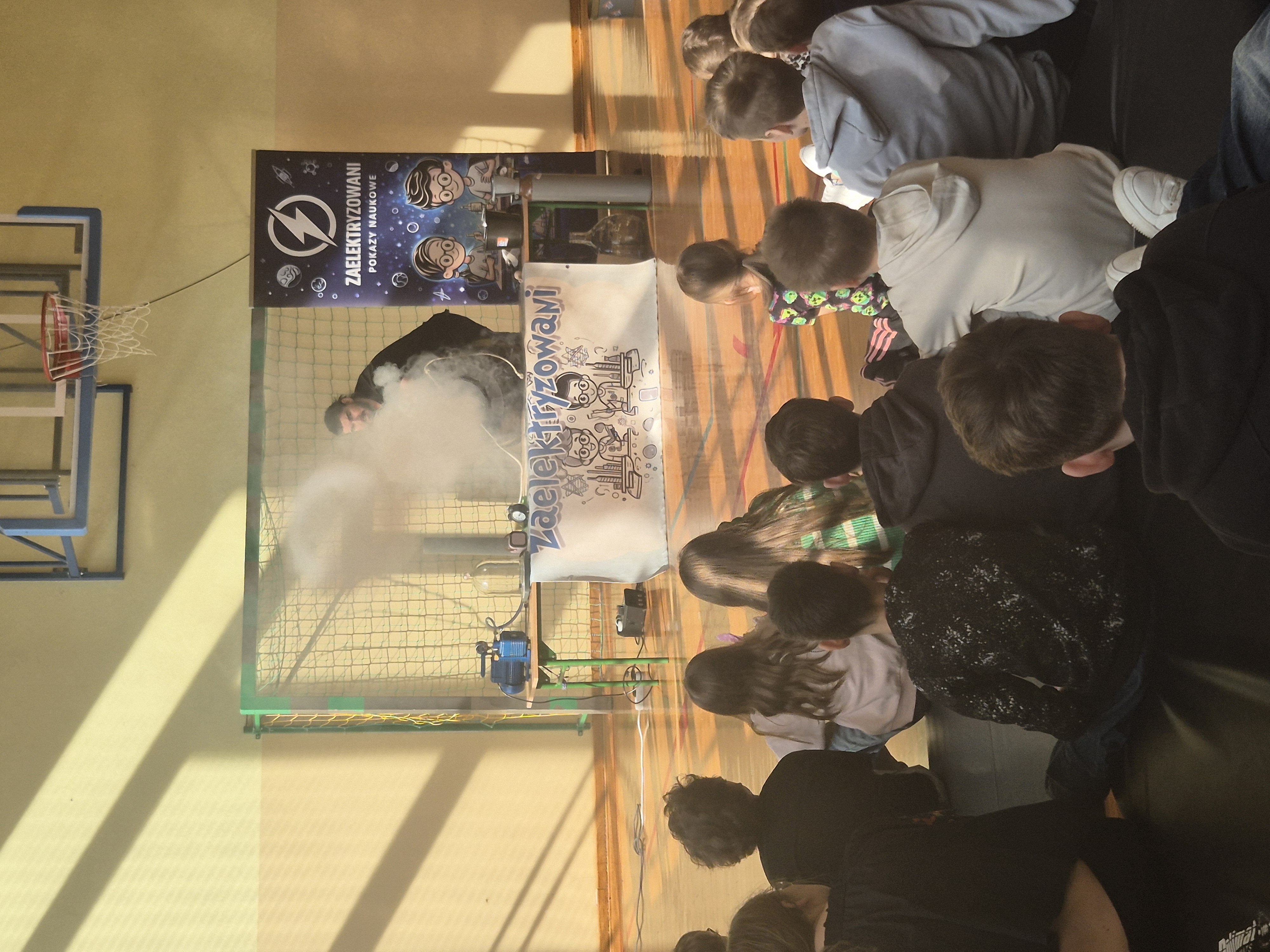 GRUPA ZAELEKTRYZOWANI - pokazy naukowe.